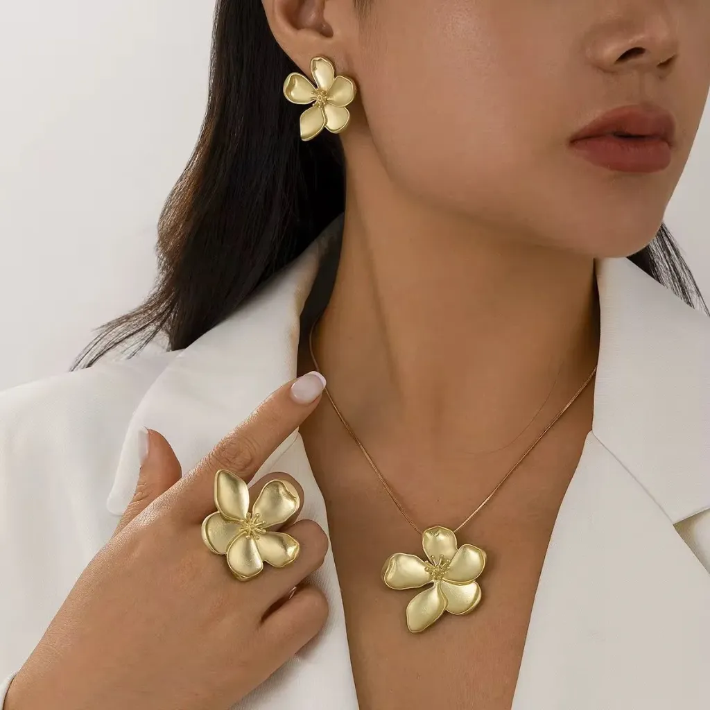 Elysian Jewelry set (Gold)